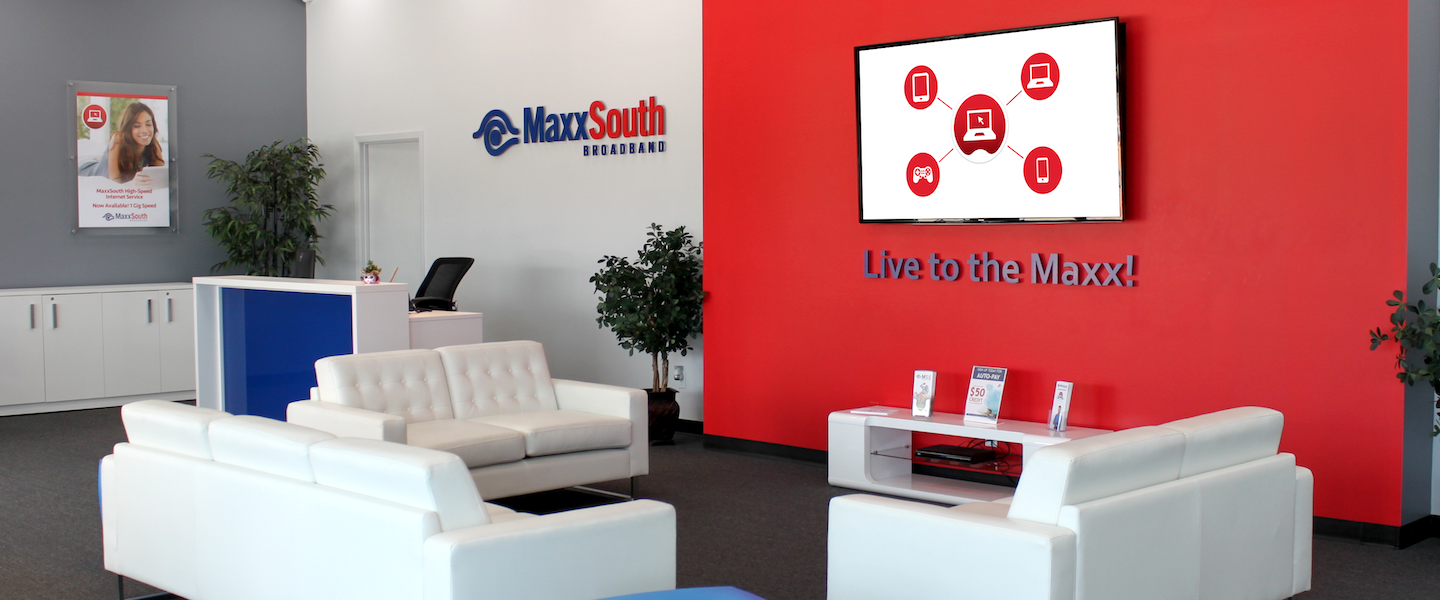 A photo of a MaxxSouth retail location's lounge.